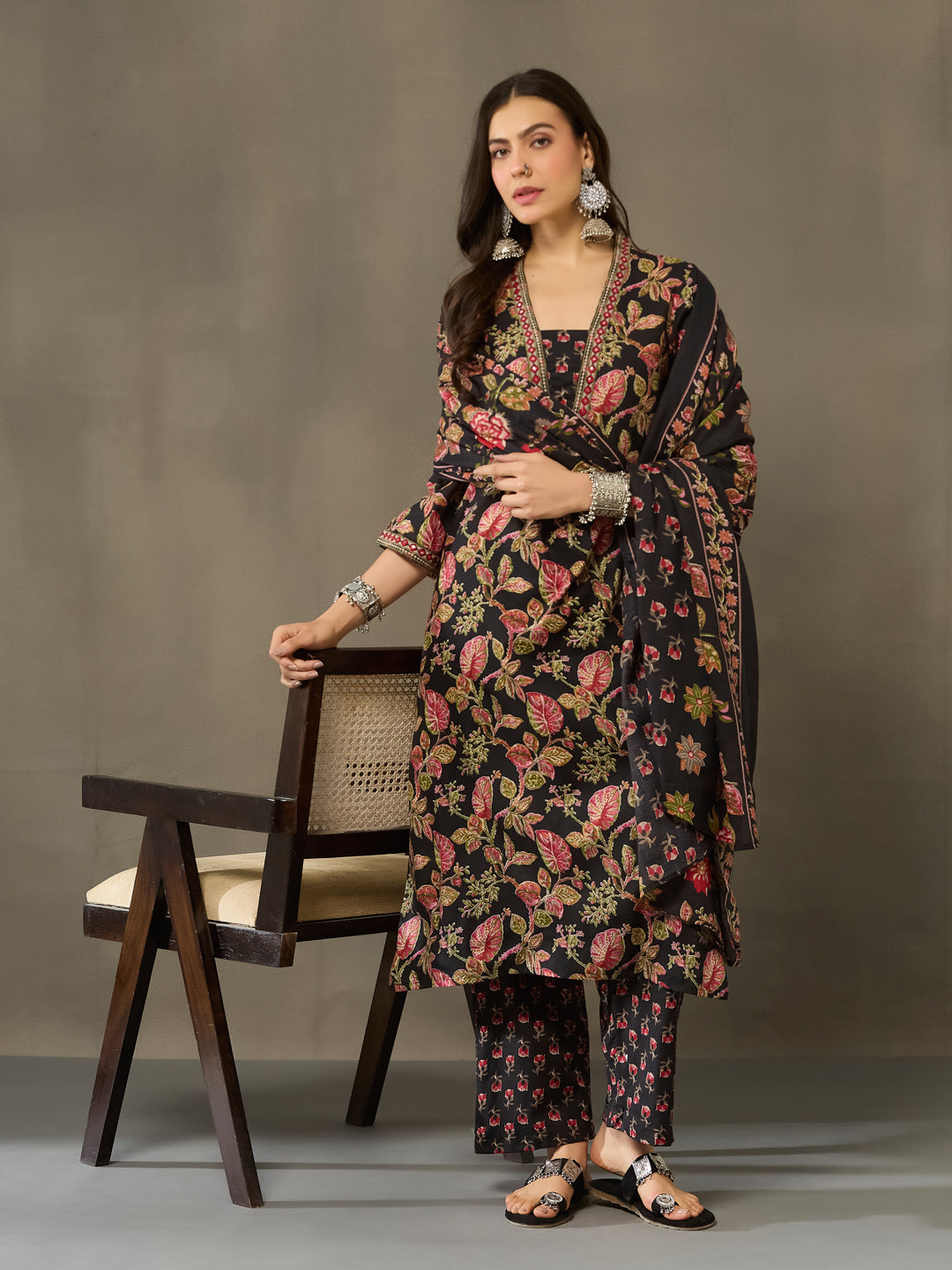 VASVI Cotton Embroidered Placket Printed Straight Kurta Pant with Dupatta, Black