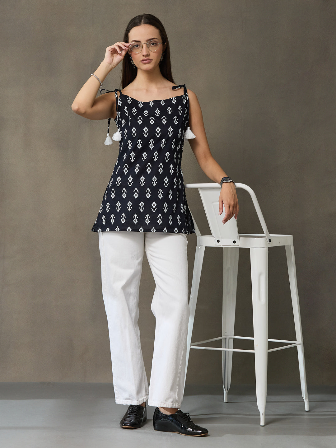 VASVI Women Cotton Printed Top, Black