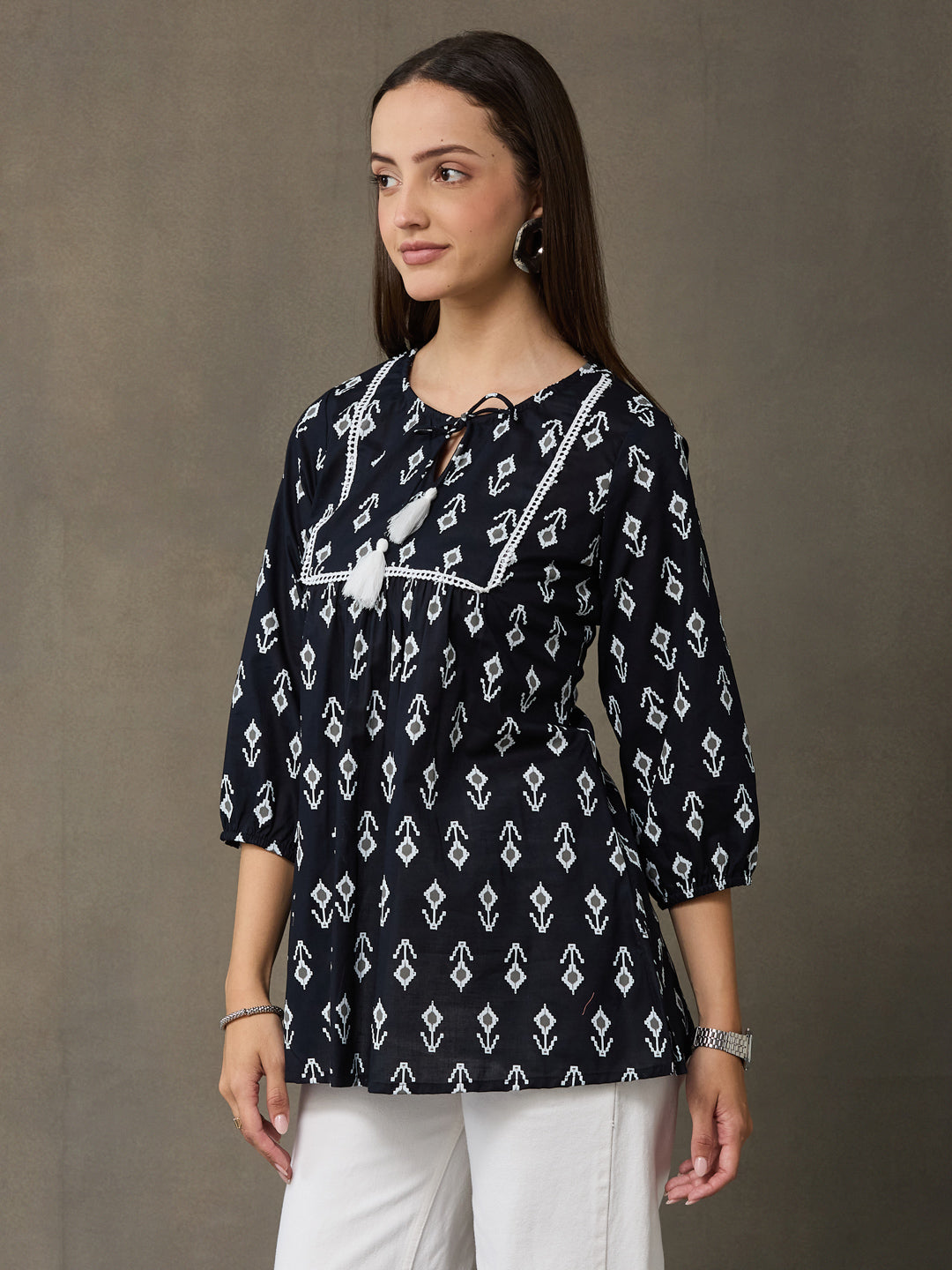VASVI Women Cotton Printed Top, Black