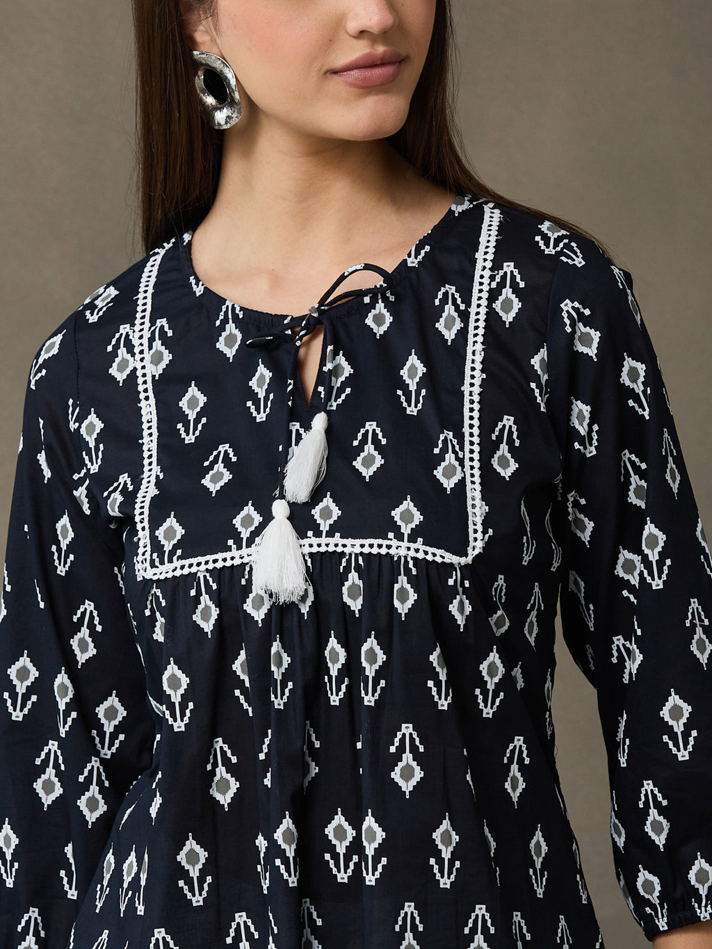 VASVI Women Cotton Printed Top, Black