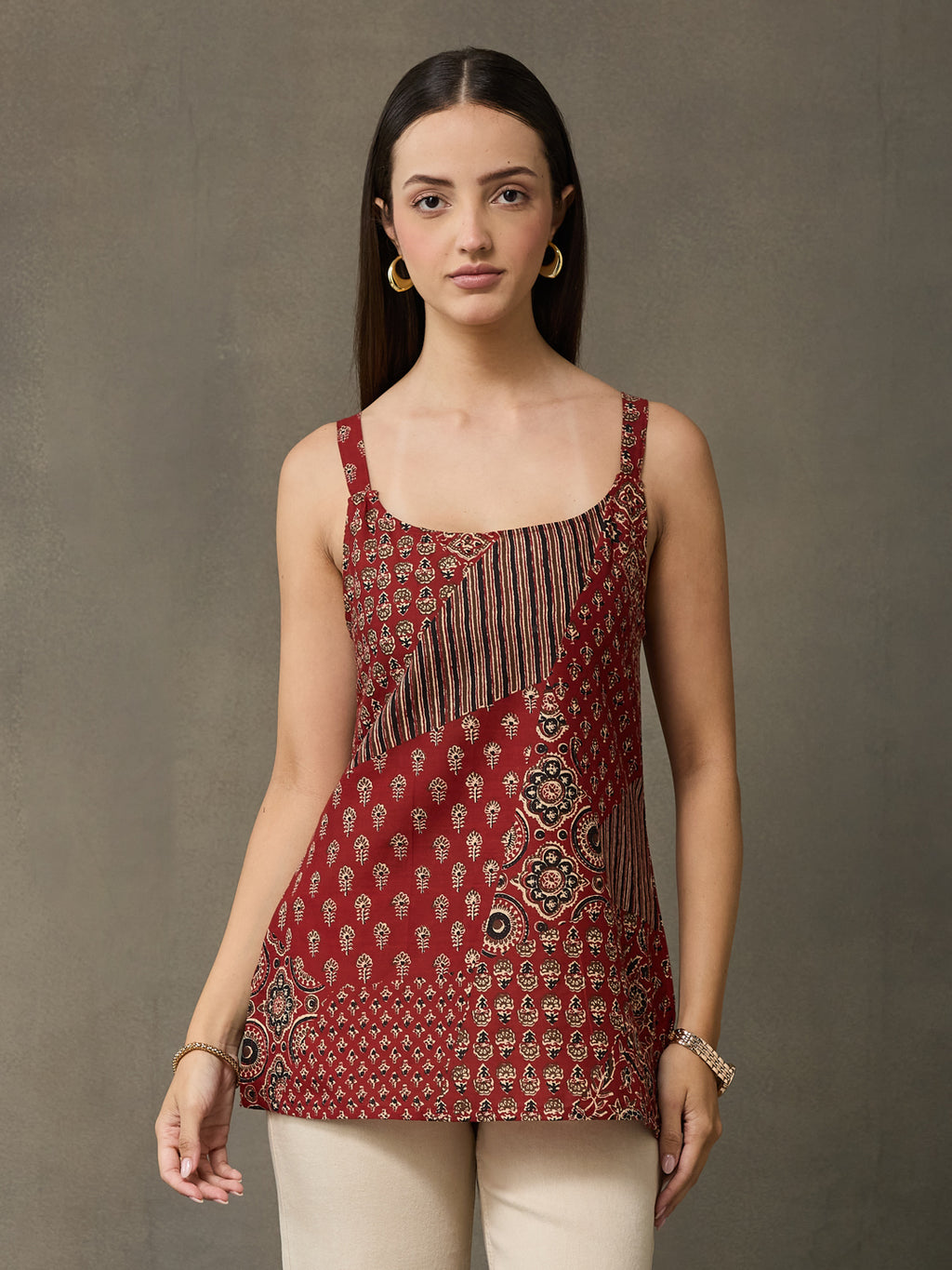 VASVI Women Cotton Block Printed Top, Maroon