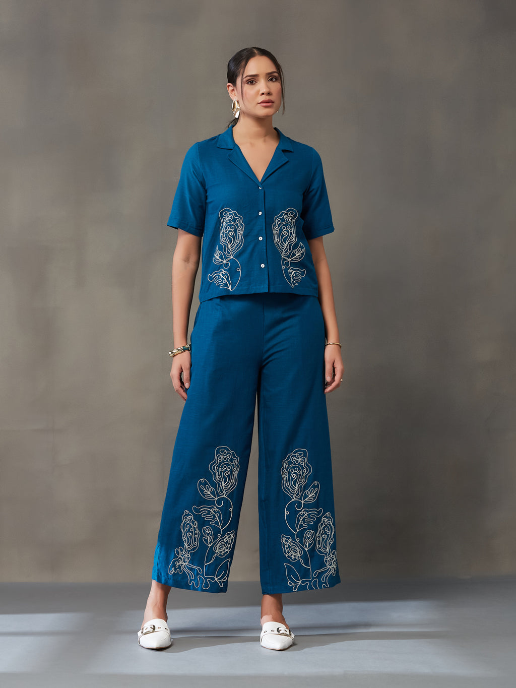 VASVI Women Cotton Embroidered Co-ords Set, Teal