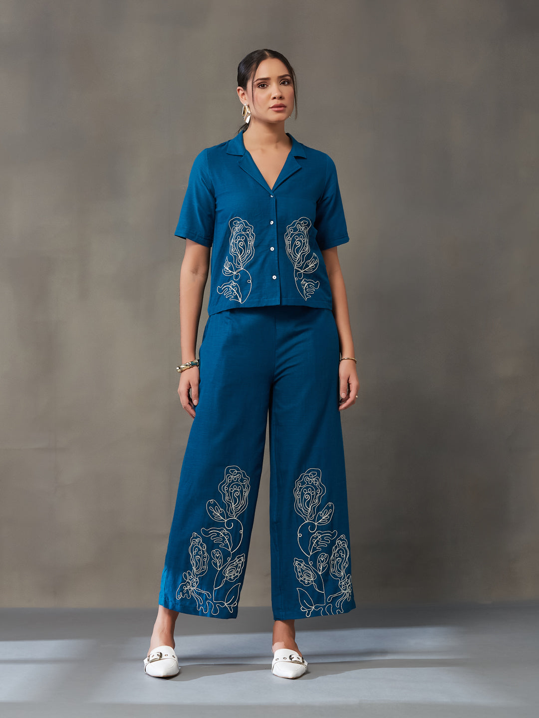 VASVI Women Cotton Embroidered Co-ords Set, Teal