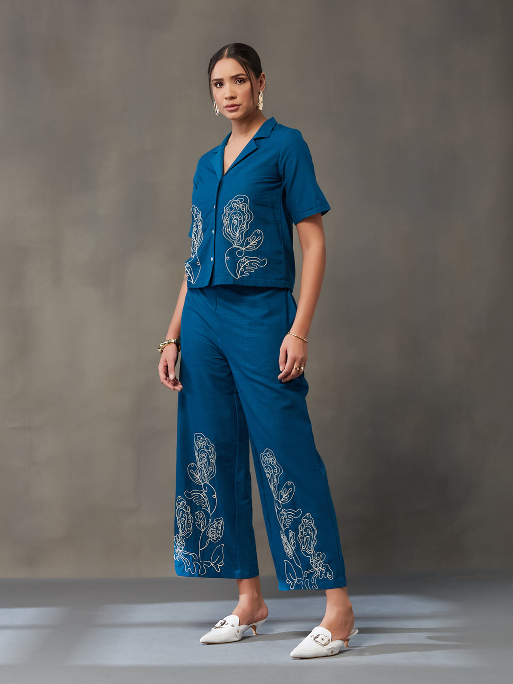 VASVI Women Cotton Embroidered Co-ords Set, Teal