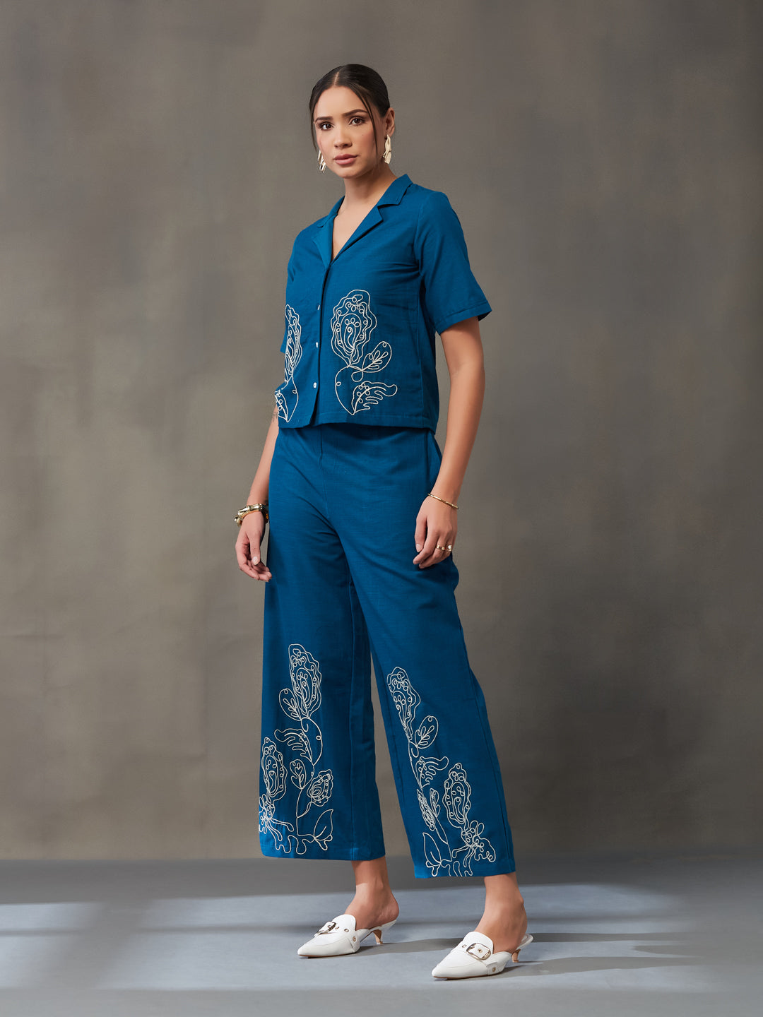 VASVI Women Cotton Embroidered Co-ords Set, Teal