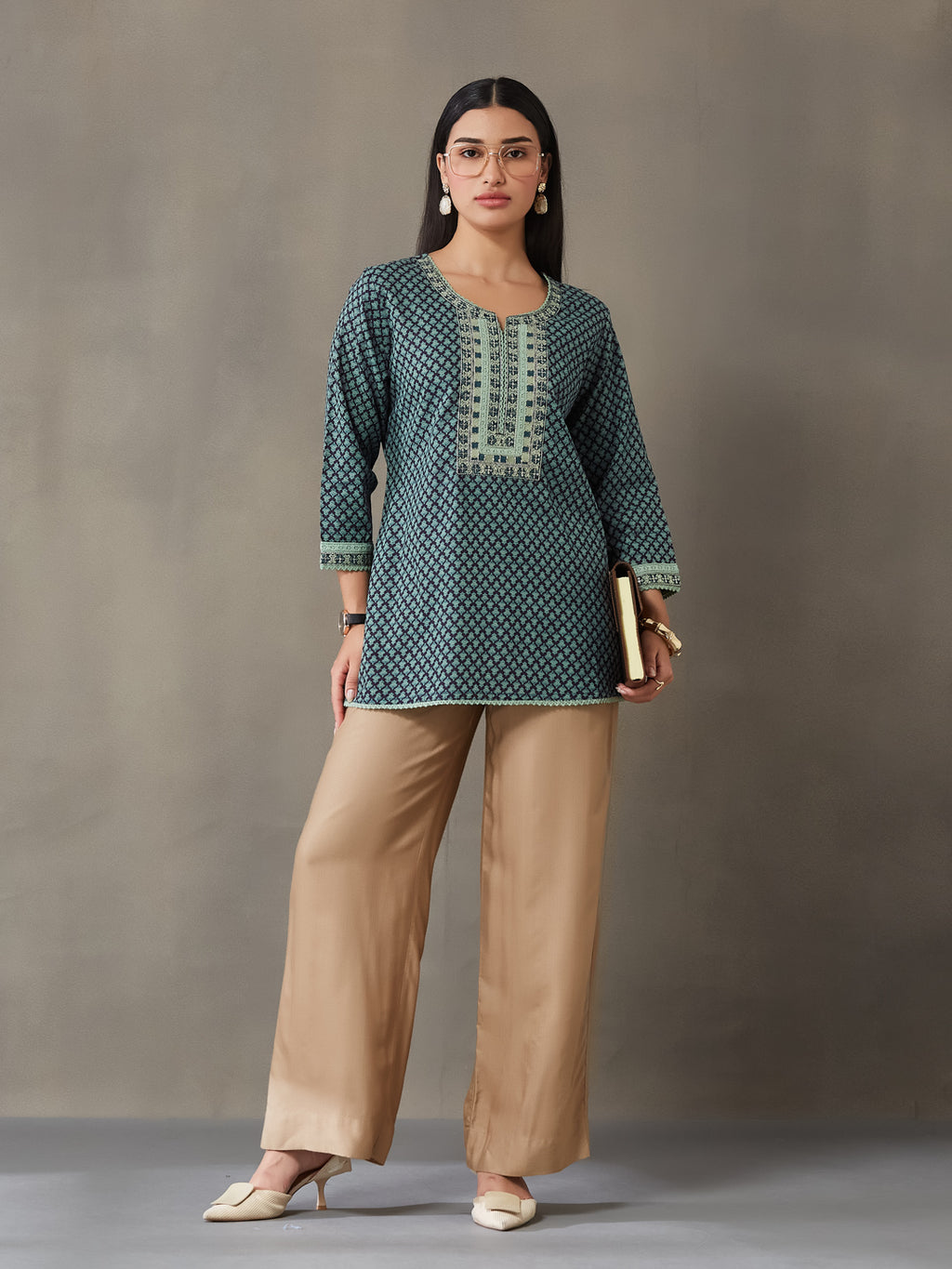 VASVI Women Taffeta Printed Yoke Embroidered Top, Green