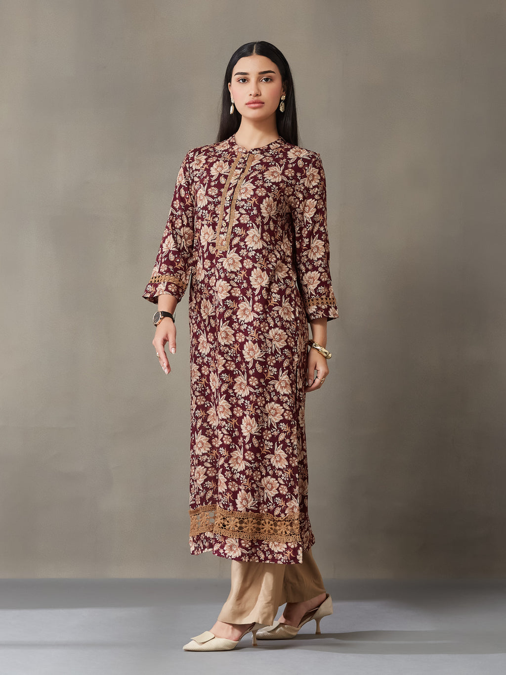 VASVI Women Rayon Floral Printed Straight Kurta, Maroon