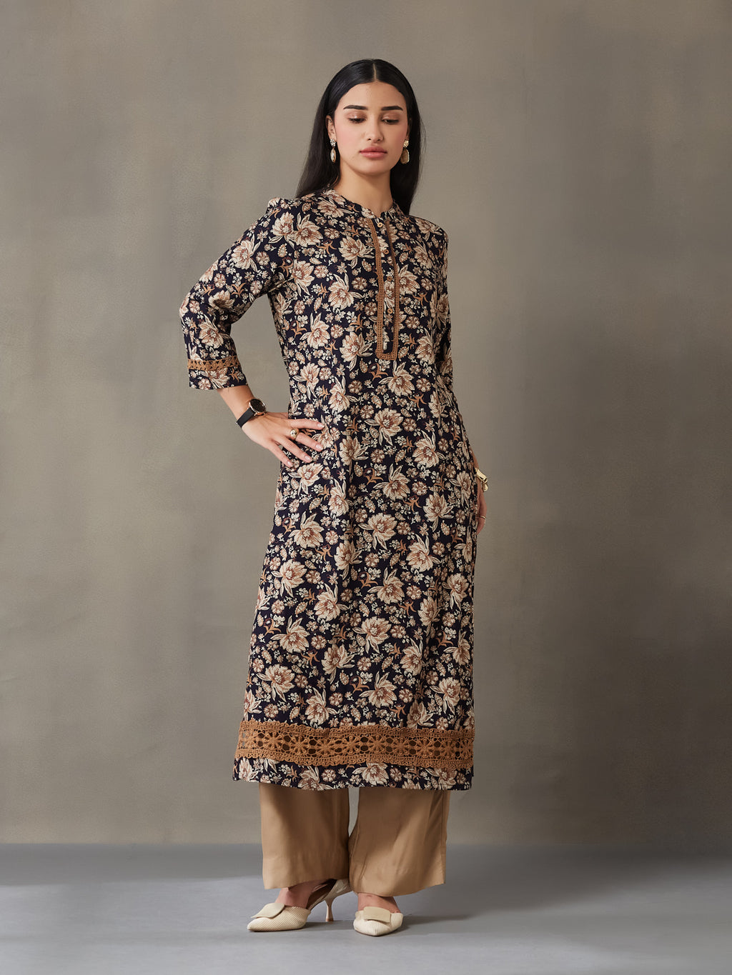 VASVI Women Rayon Floral Printed Straight Kurta, Blue