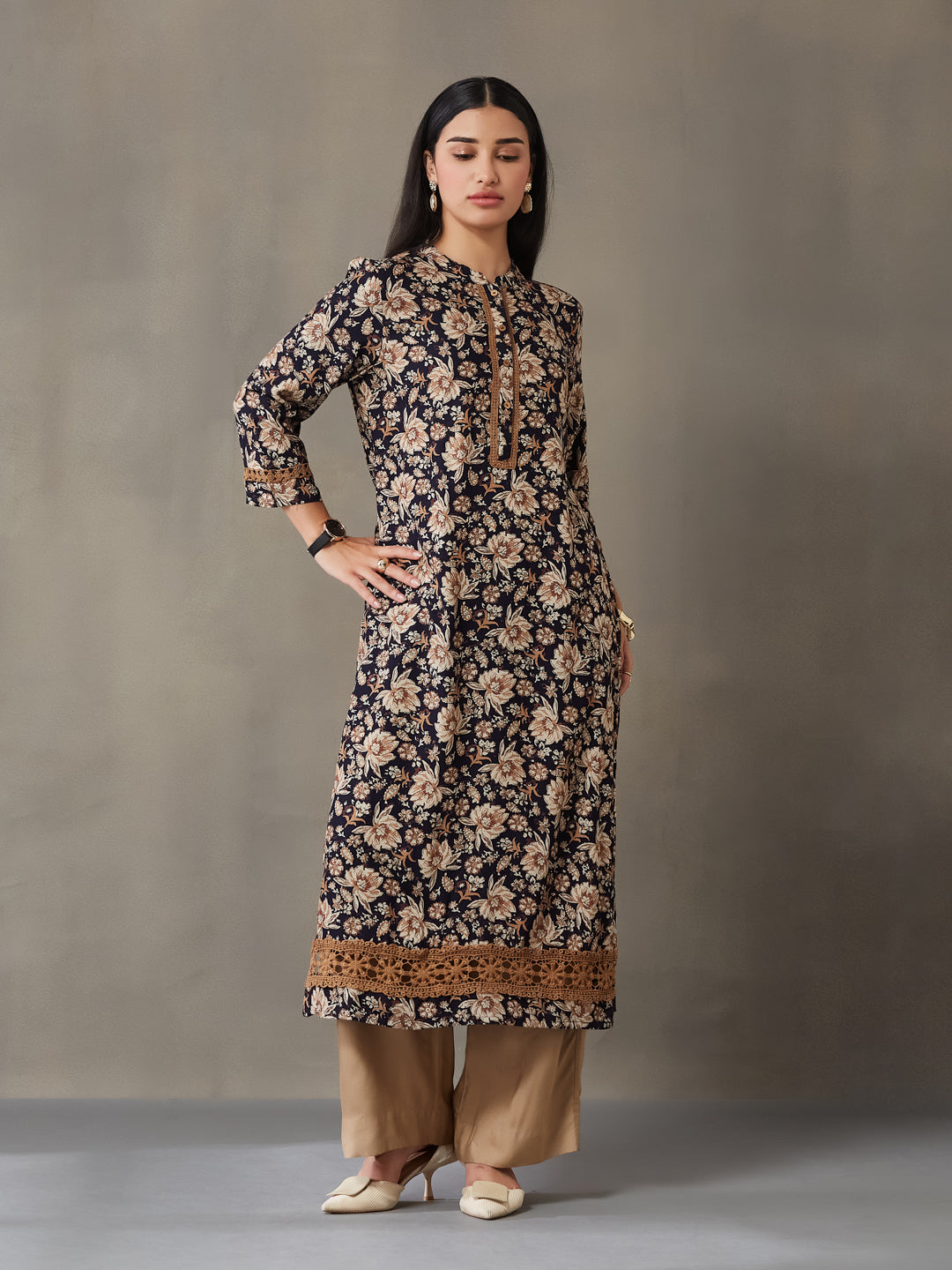 VASVI Women Rayon Floral Printed Straight Kurta, Blue