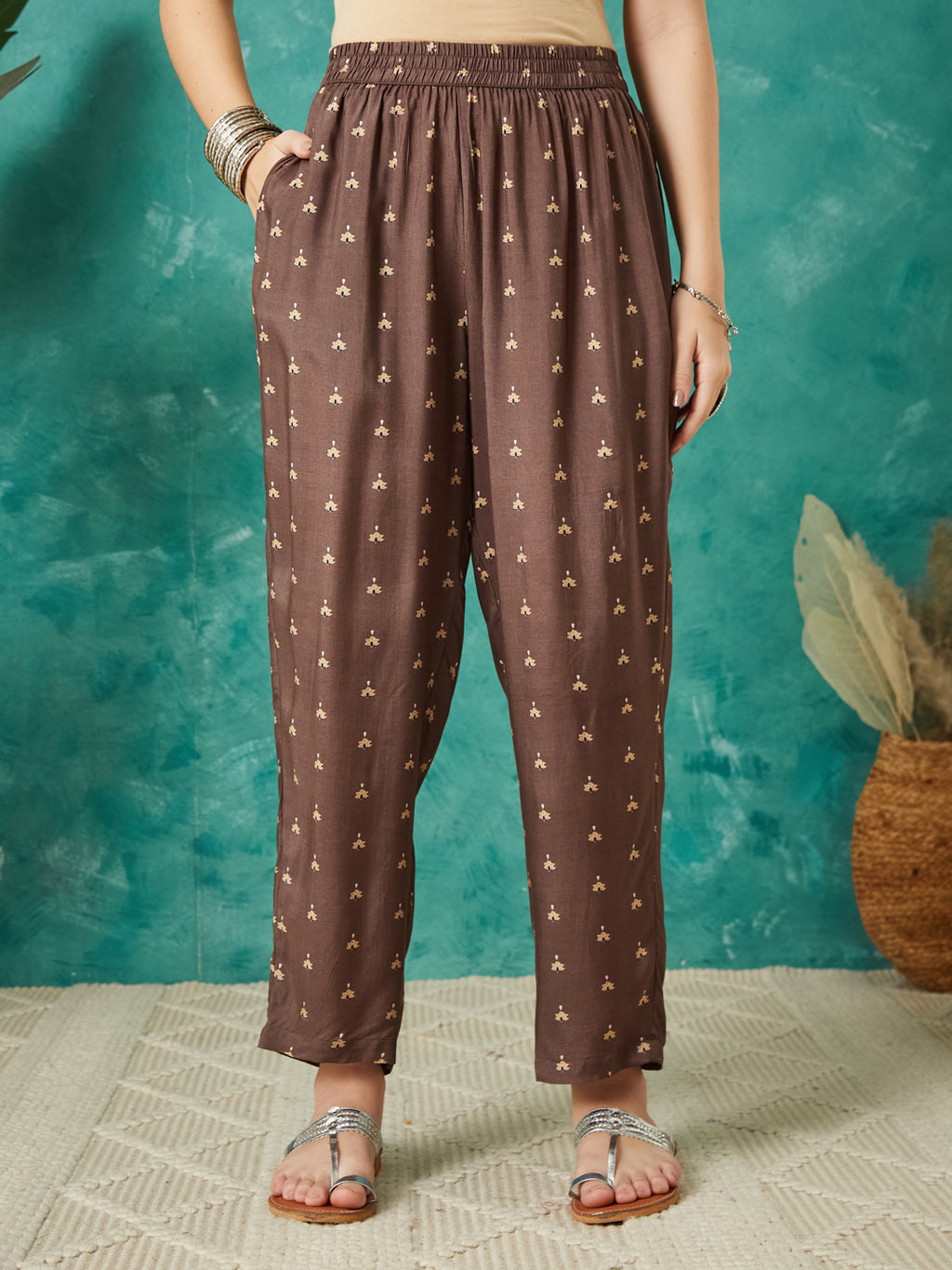 VASVI Muslin Printed Adda Work Straight Kurta Pant with Dupatta, Brown