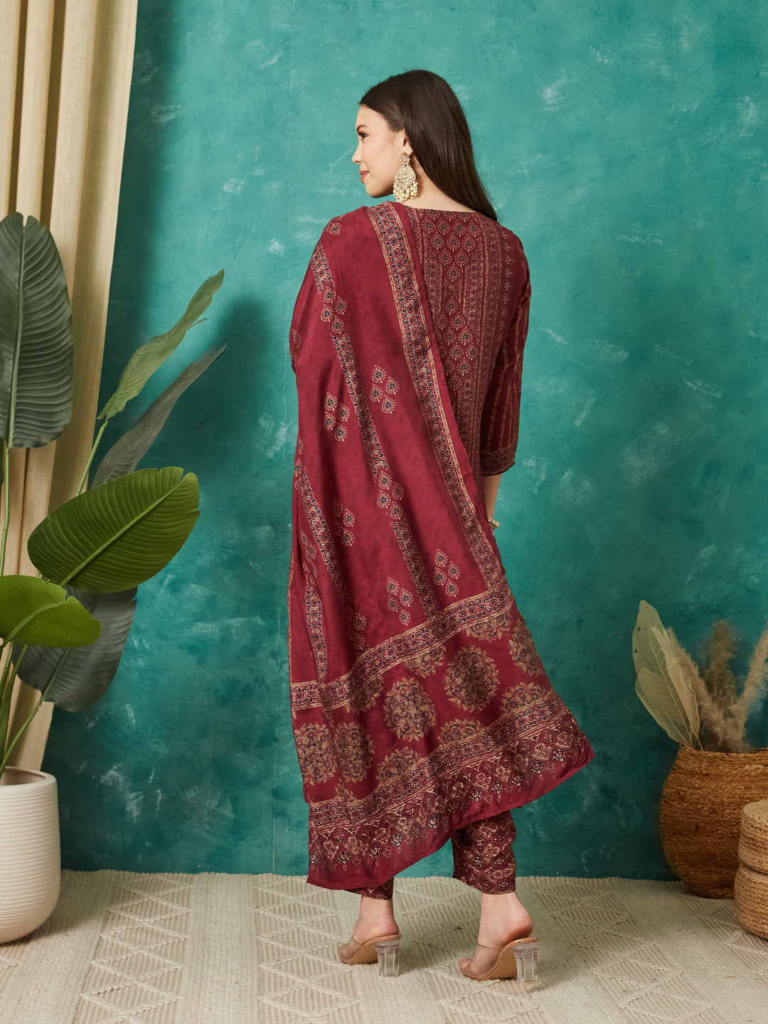 VASVI Women Muslin Printed Adda Work Kurta Set with Dupatta, Maroon
