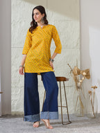 VASVI Women Cotton Floral Printed Top, Yellow