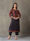 VASVI Women Poly Satin Digital Printed Straight Kurta with Pant Set, Black