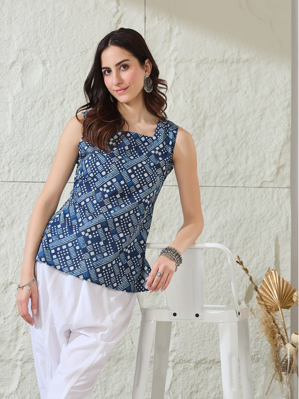 VASVI Women Cotton Printed Sleeveless Top, Blue