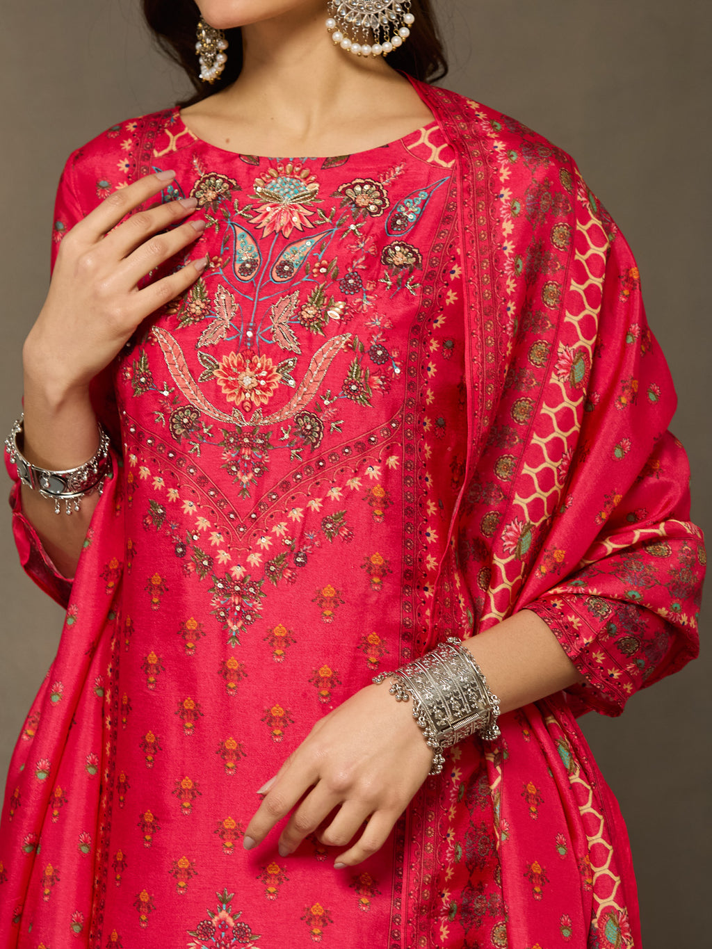 VASVI Viscose Adda Work Printed Kurta Pant with Dupatta, Red