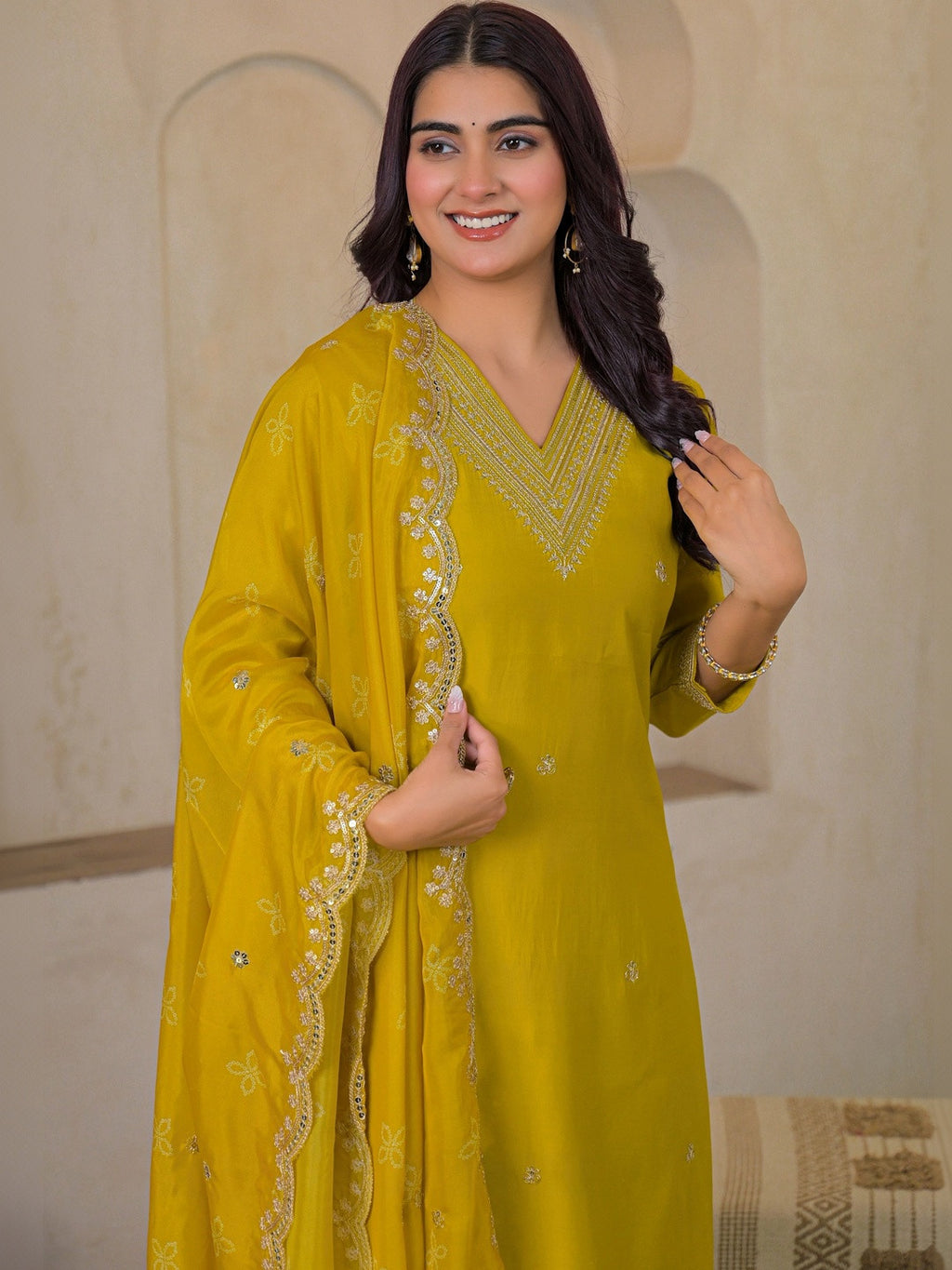 VASVI Women Ethnic Motifs Embroidered Thread Work Chanderi Silk Kurta with Trousers & With Dupatta