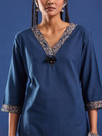 VASVI Women Pure Cotton Straight Kurta With Trousers