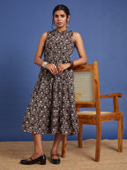 VASVI Women Cotton Bagru Printed Flared Dress, Black