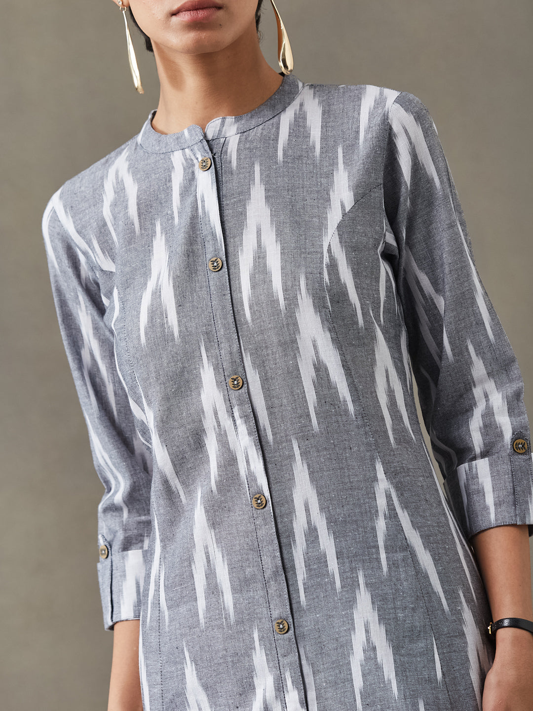 VASVI Women Cotton Ikat Printed A-line Kurta, Grey