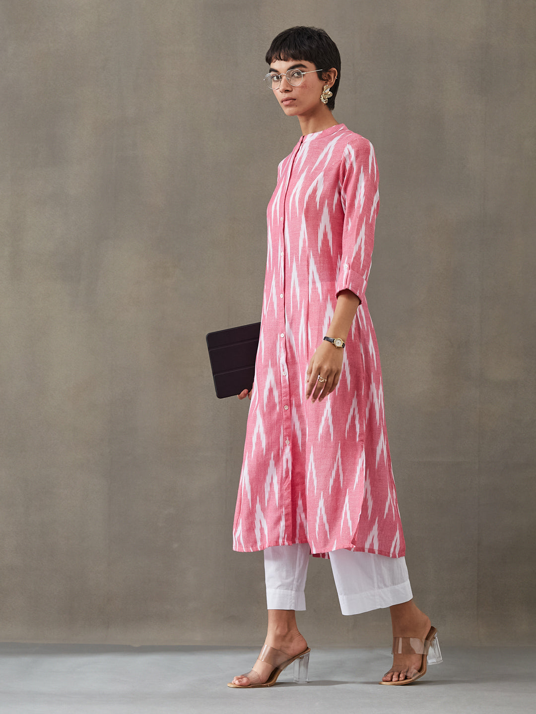 VASVI Women Cotton Ikat Printed A-line Kurta, Pink
