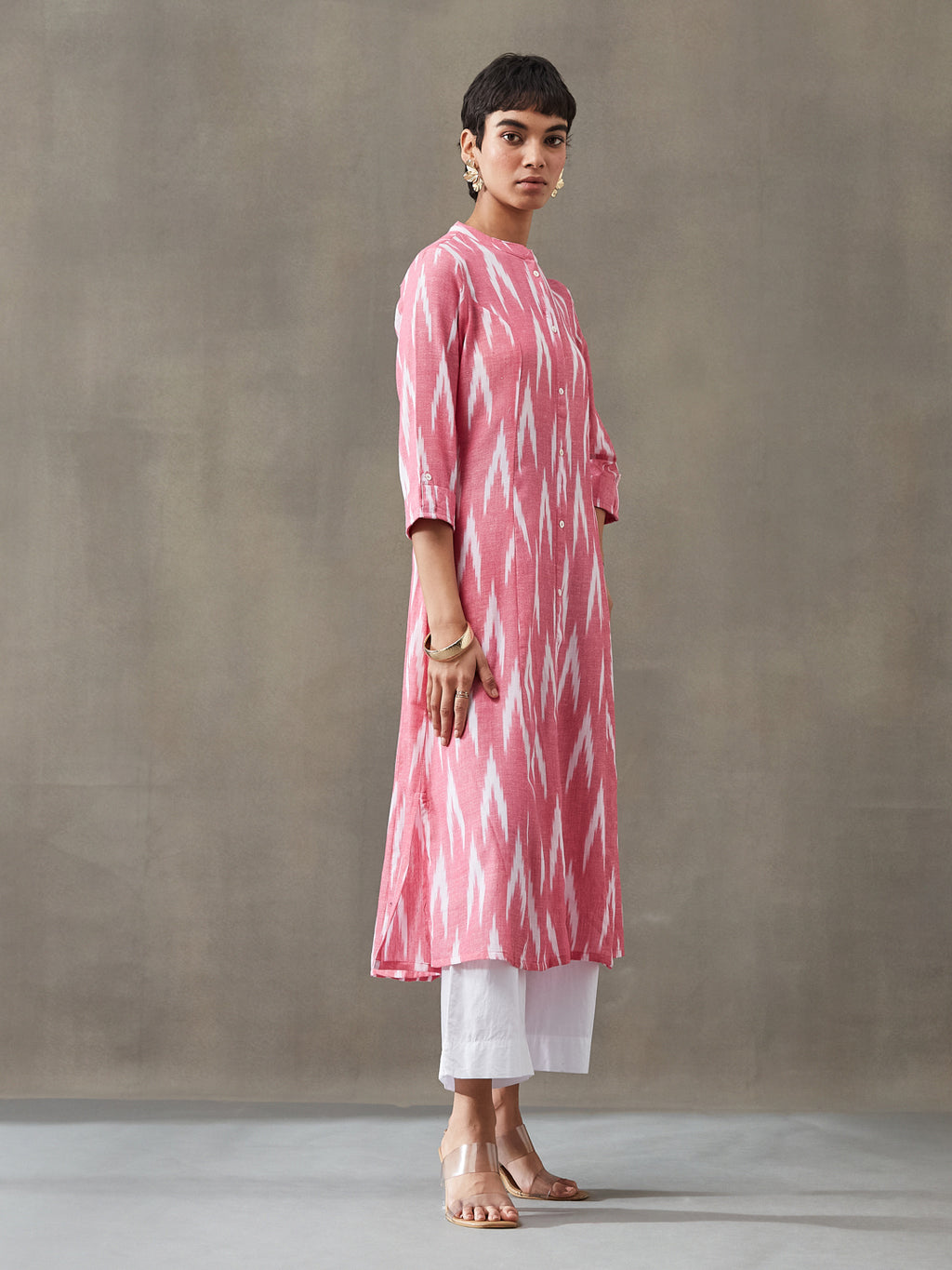 VASVI Women Cotton Ikat Printed A-line Kurta, Pink