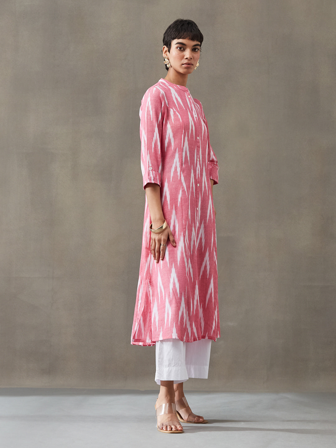 VASVI Women Cotton Ikat Printed A-line Kurta, Pink