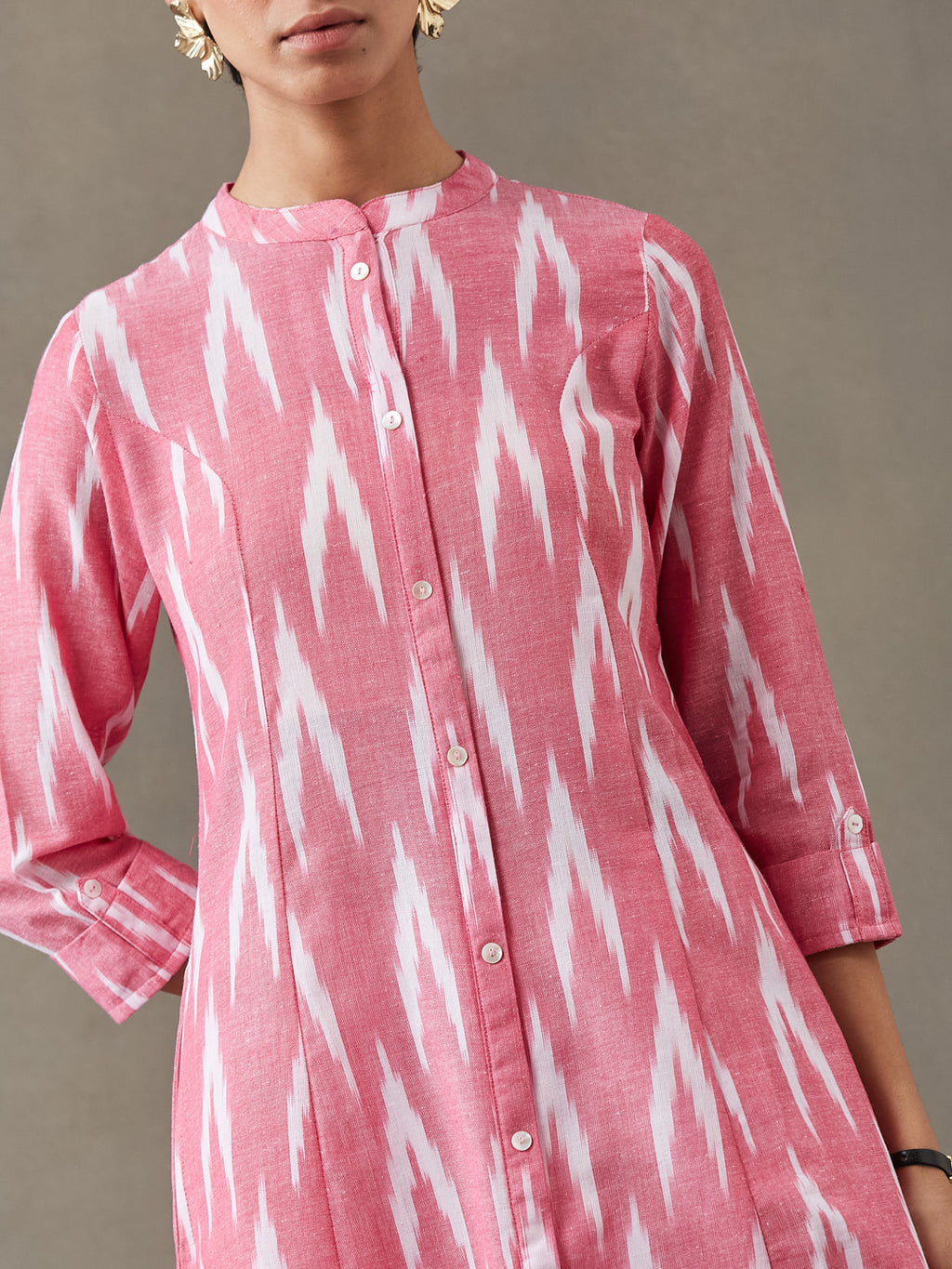 VASVI Women Cotton Ikat Printed A-line Kurta, Pink