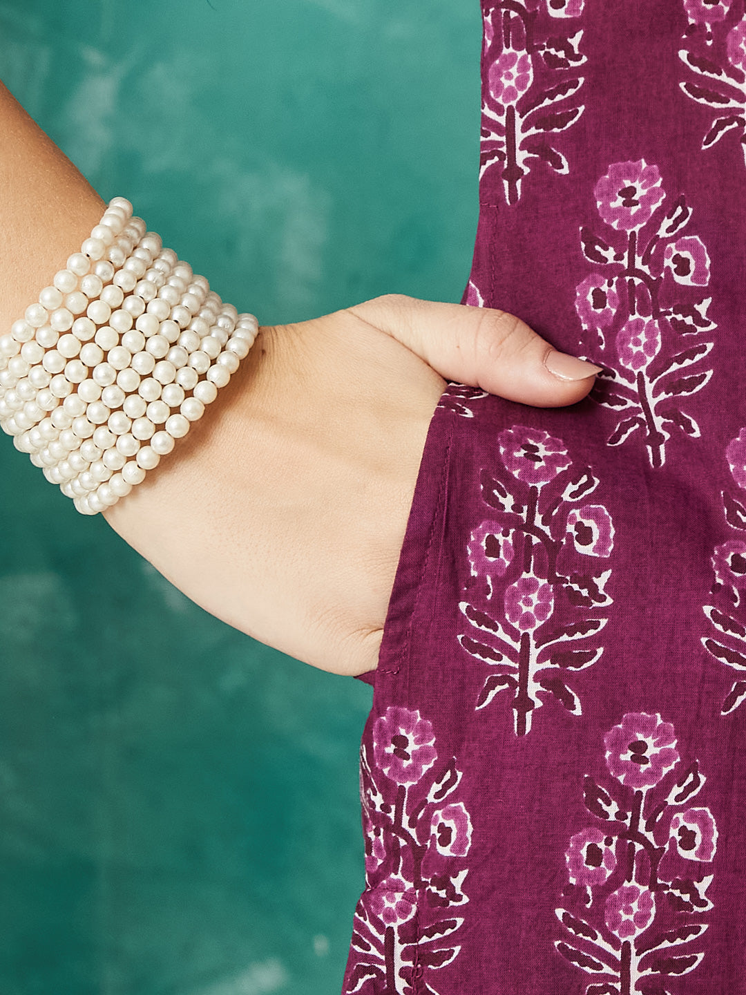 VASVI Cotton Floral Printed Kurta Pant with Dupatta, Purple