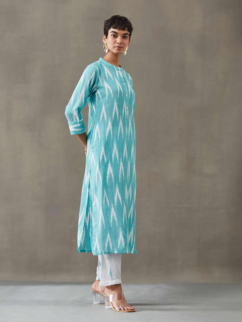 VASVI Women Cotton Ikat Printed Kurta Set with Dupatta, Green Hue