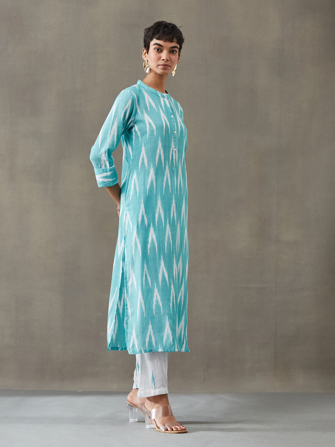 VASVI Women Cotton Ikat Printed Kurta Set with Dupatta, Green Hue