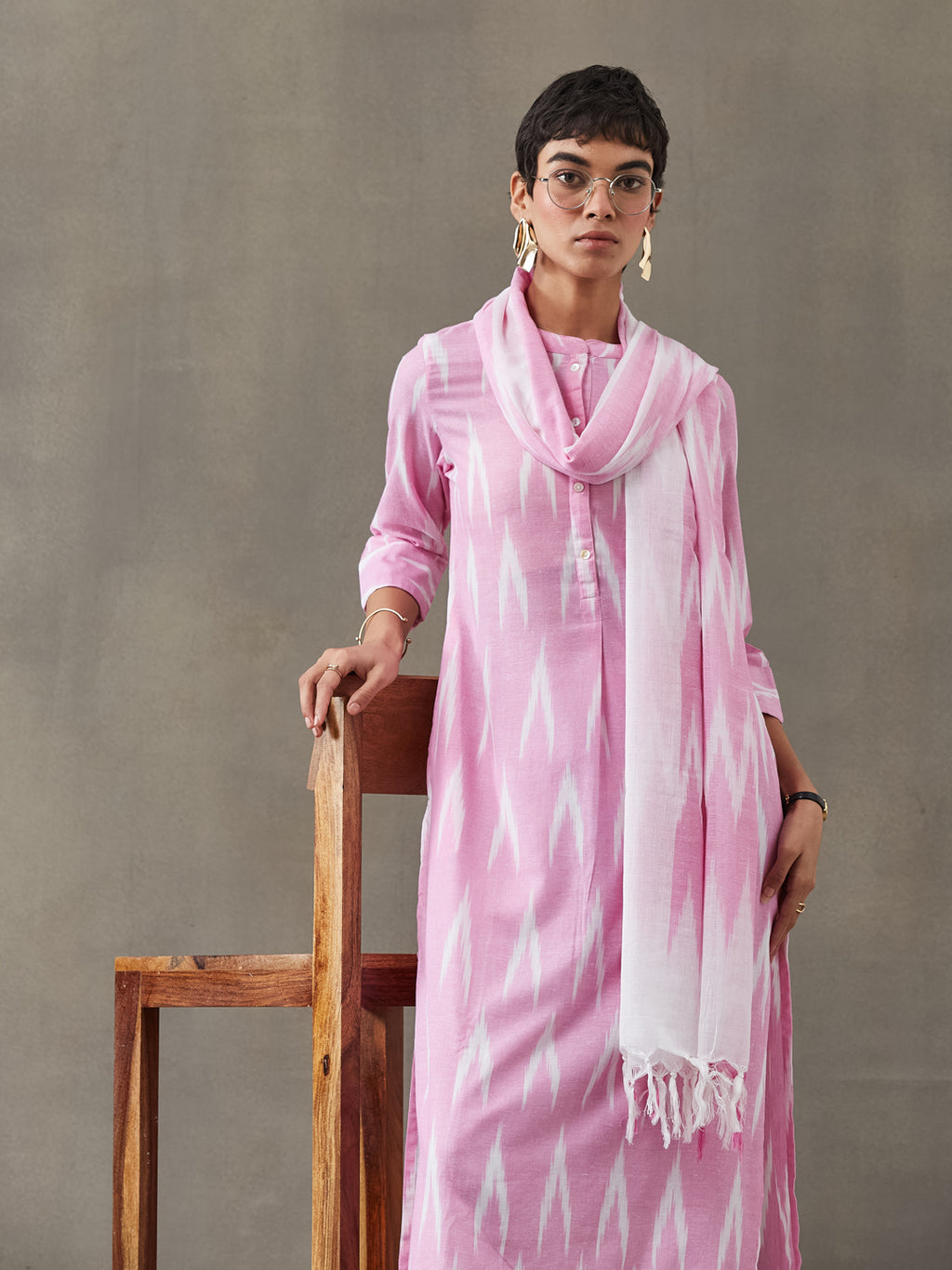 VASVI Women Cotton Ikat Printed Kurta Set with Dupatta, Pink