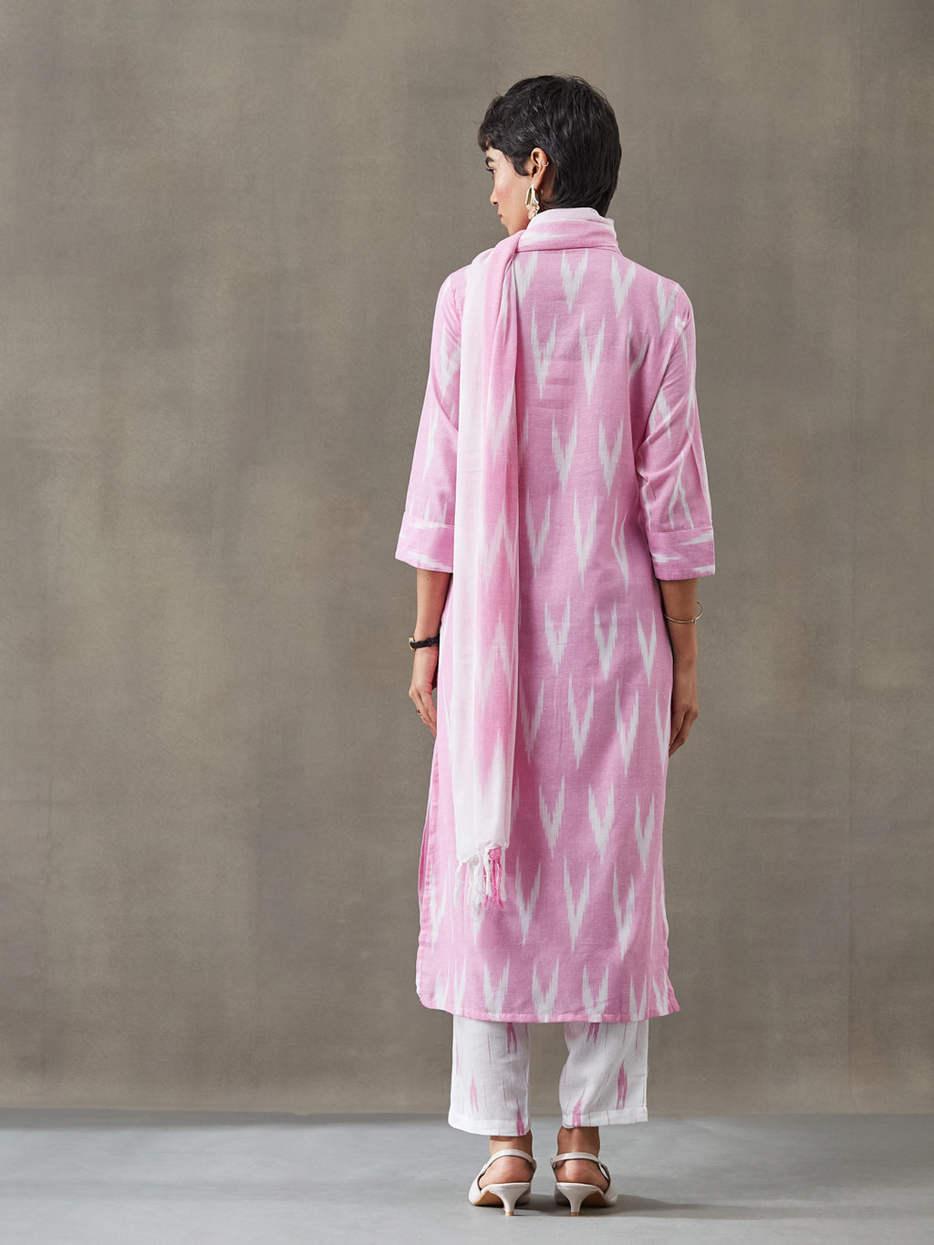 VASVI Women Cotton Ikat Printed Kurta Set with Dupatta, Pink