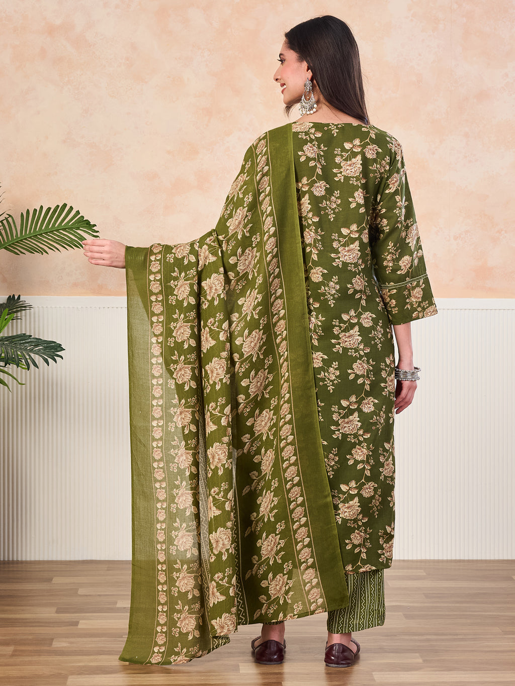 VASVI Cotton Floral Printed Straight Kurta Pant with Dupatta, Green