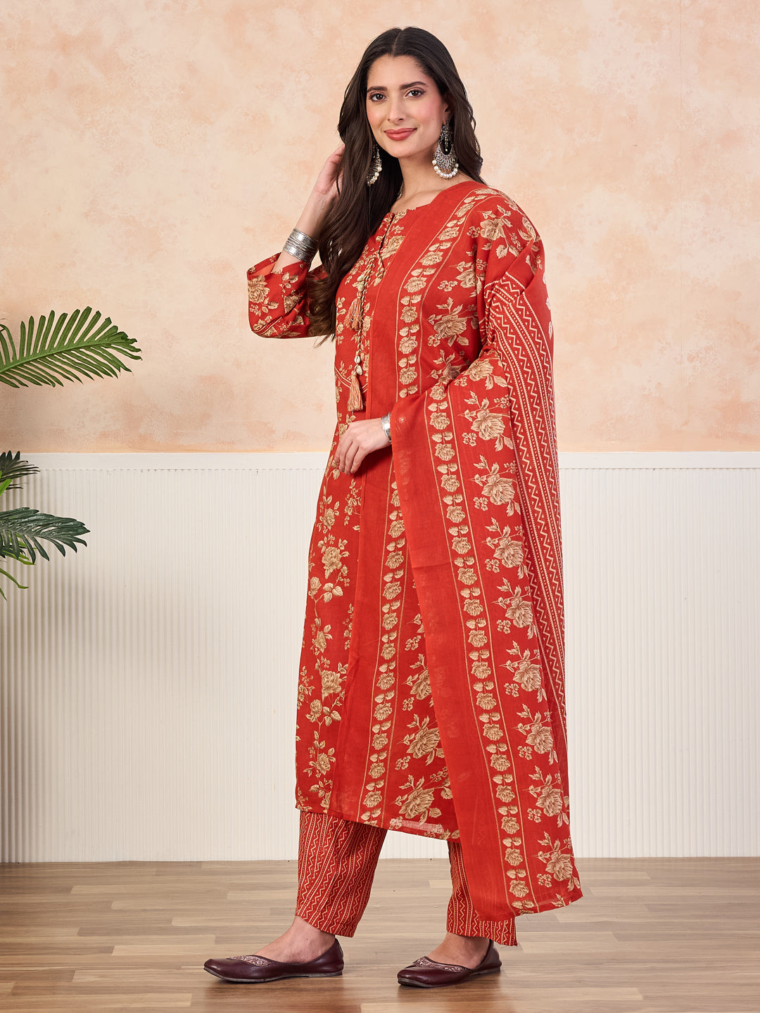 VASVI Cotton Floral Printed Straight Kurta Pant with Dupatta, Orange