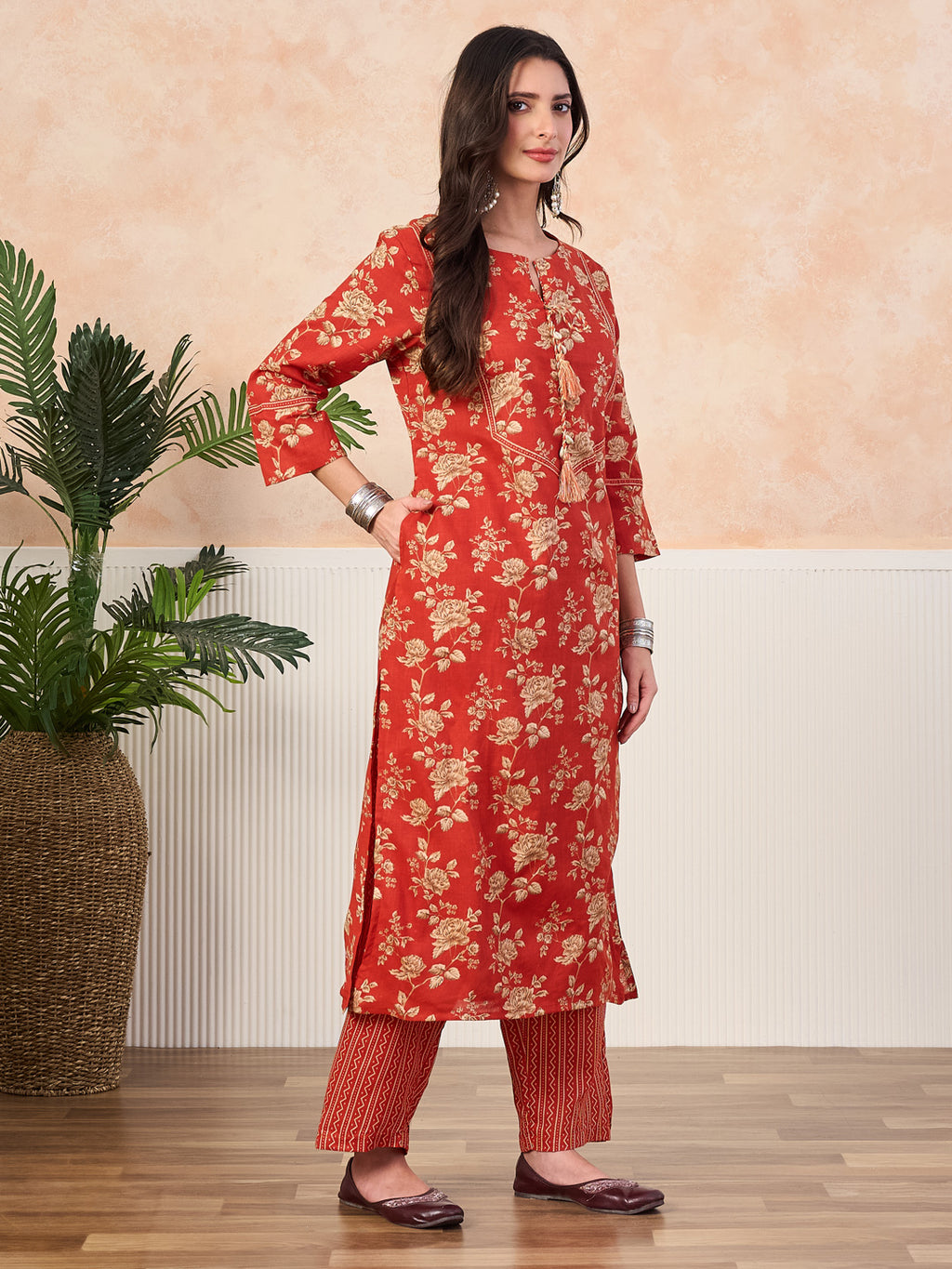 VASVI Cotton Floral Printed Straight Kurta Pant with Dupatta, Orange