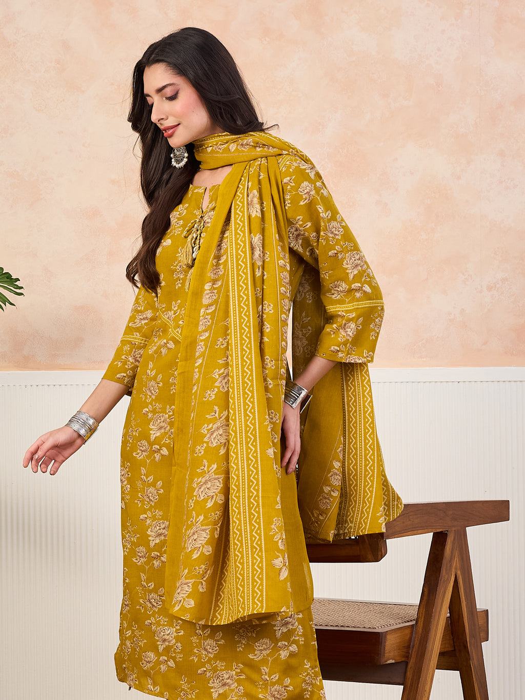 VASVI Cotton Floral Printed Straight Kurta Pant with Dupatta, Olive
