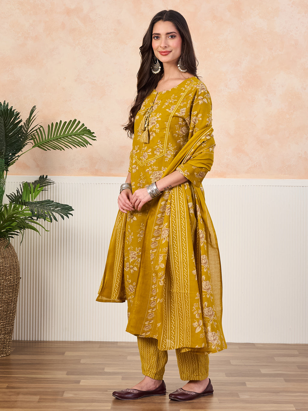 VASVI Cotton Floral Printed Straight Kurta Pant with Dupatta, Olive