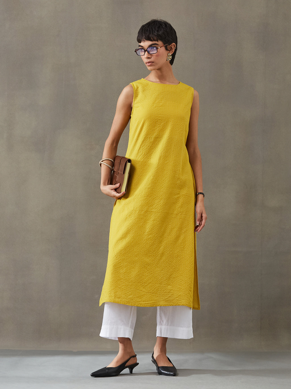 VASVI Women Cotton Solid Thread Work Straight Kurta, Mustard