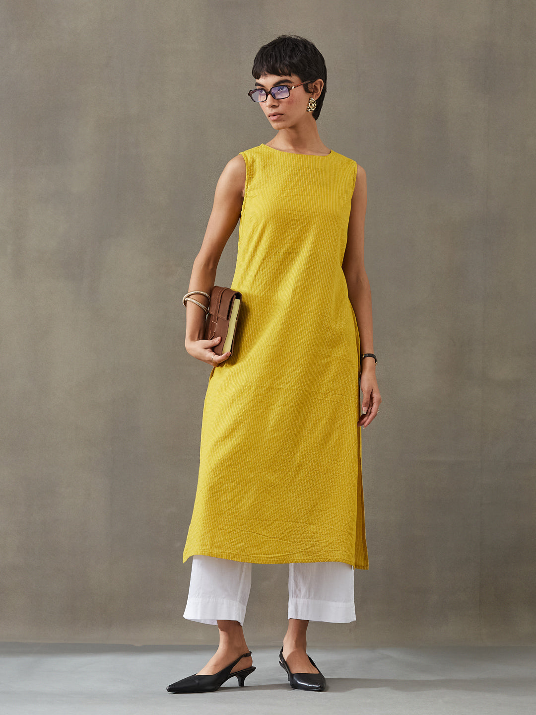 VASVI Women Cotton Solid Thread Work Straight Kurta, Mustard