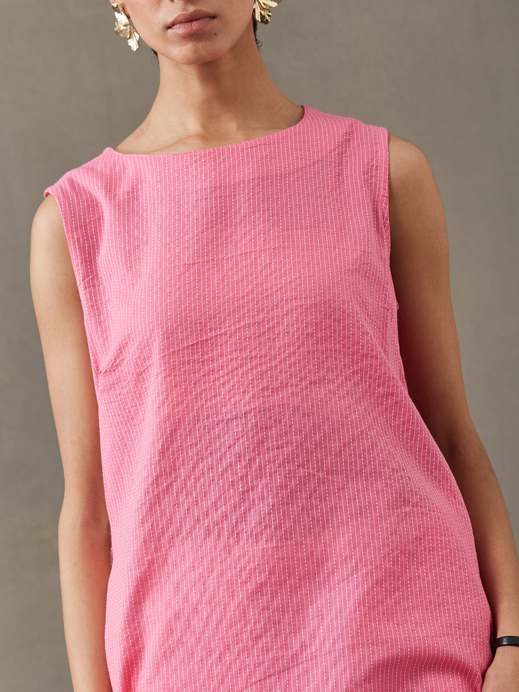 VASVI Women Cotton Solid Thread Work Straight Kurta, Pink