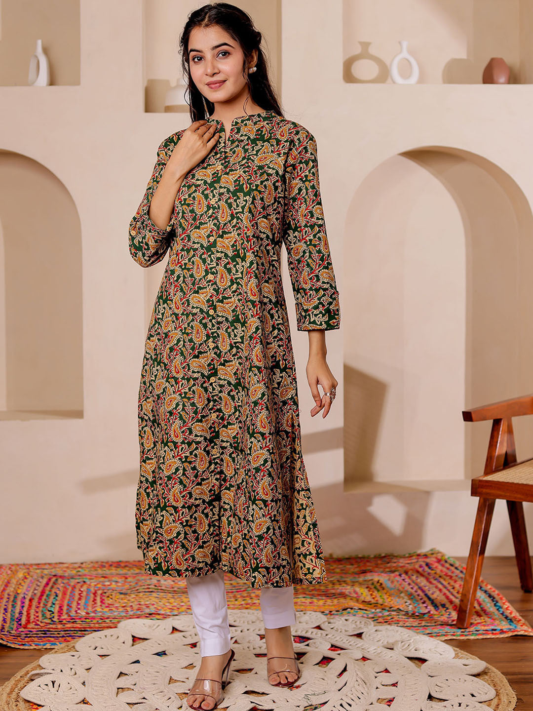 VASVI Women Cotton Kalamkari Printed Straight Kurta, Green