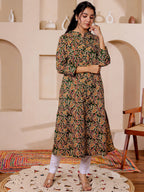 VASVI Women Cotton Kalamkari Printed Straight Kurta, Green