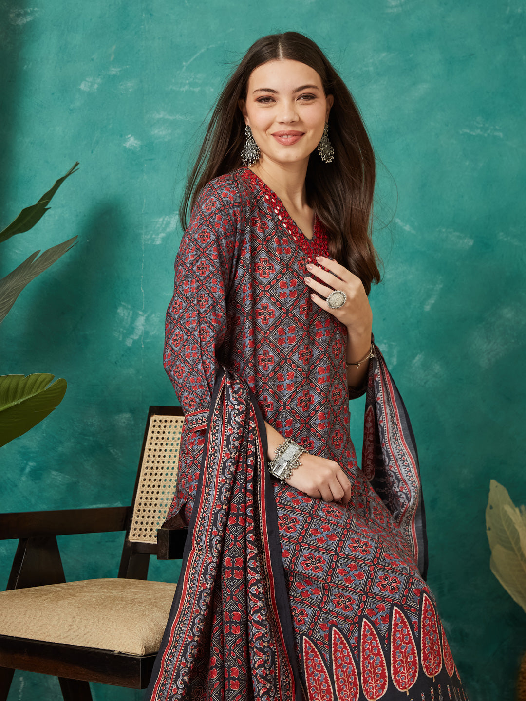 VASVI Muslin Printed Adda Work Kurta Pant with Dupatta, Red