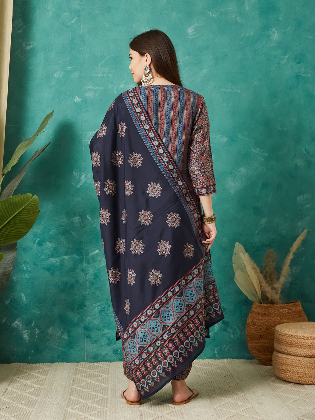 VASVI Muslin Printed Adda Work Straight Kurta Pant with Dupatta, Blue