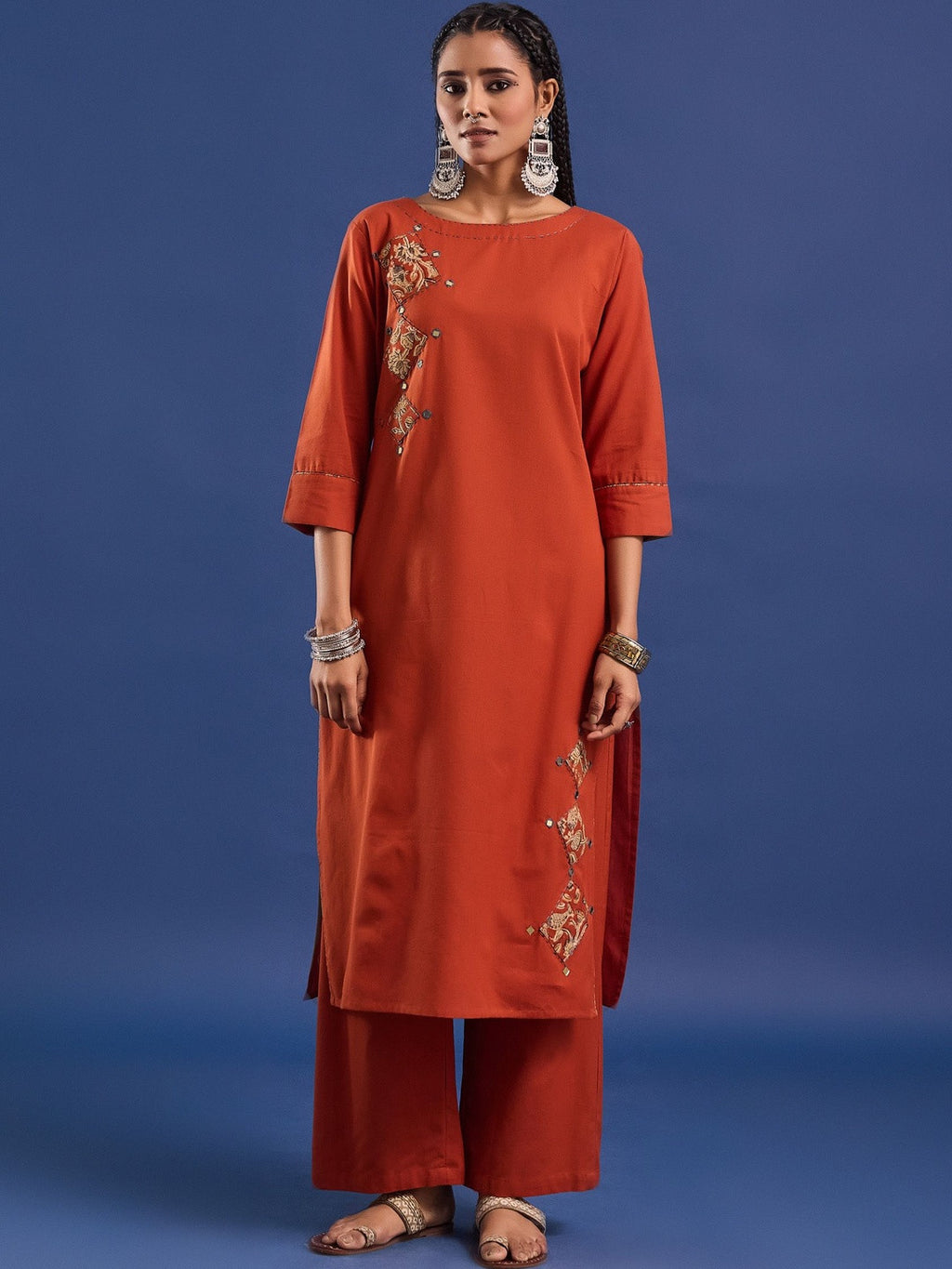 VASVI Women Hand Block Printed Pure Cotton Straight Kurta Trousers With Dupatta