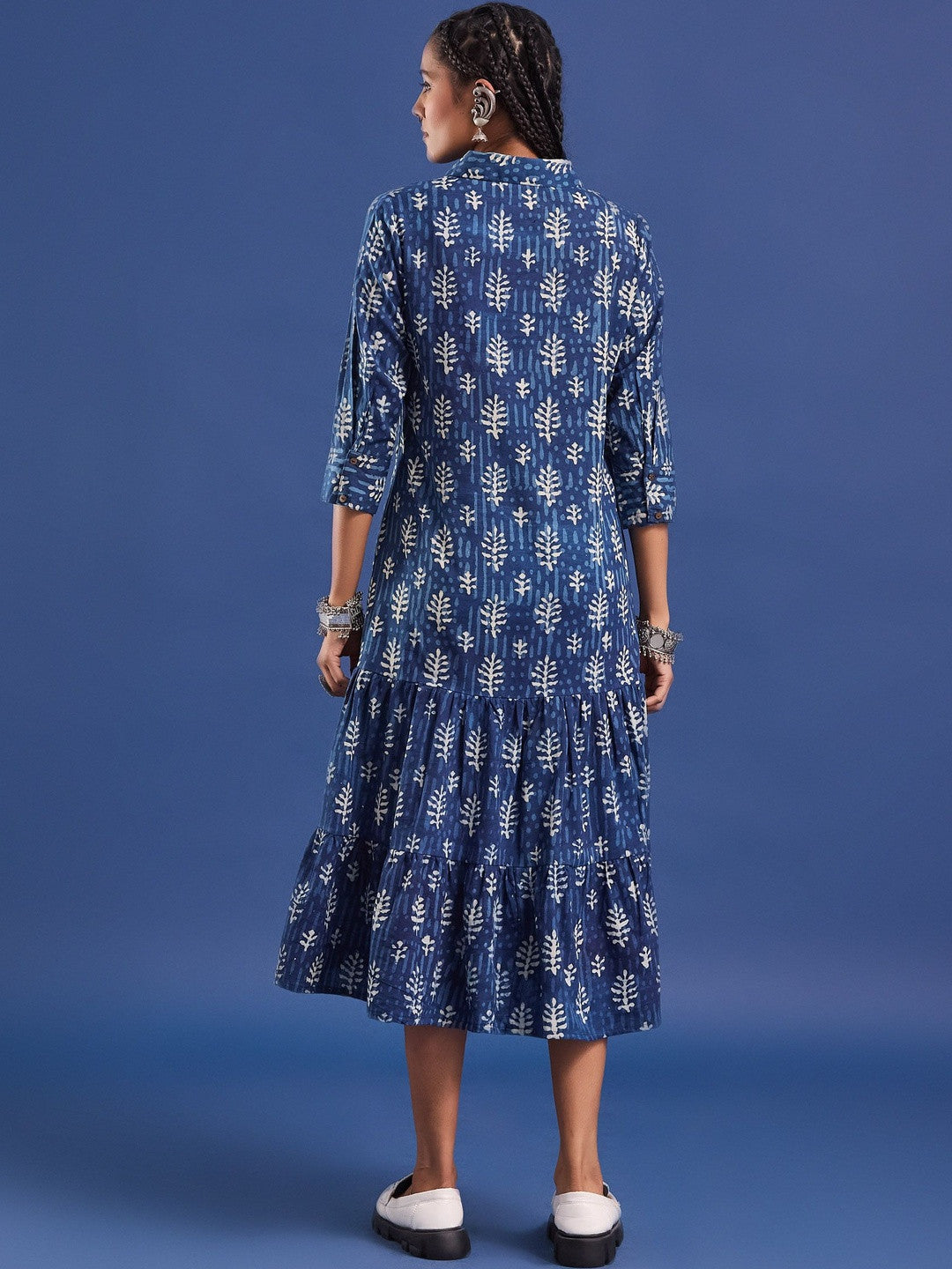 VASVI Women Indigo Printed Pure Cotton Fit & Flared Dress