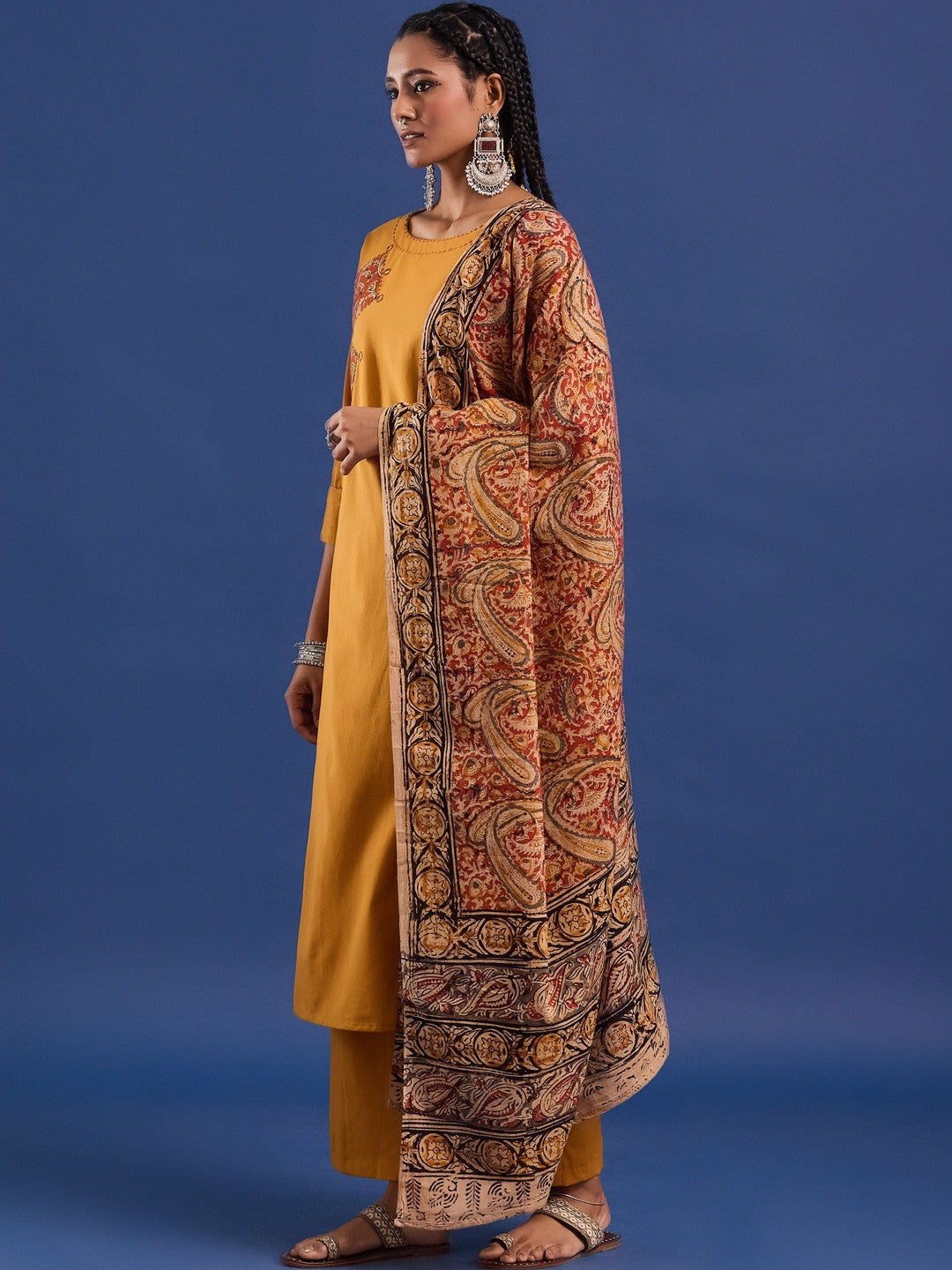 VASVI Women Hand Block Printed Pure Cotton Straight Kurta Trousers With Dupatta