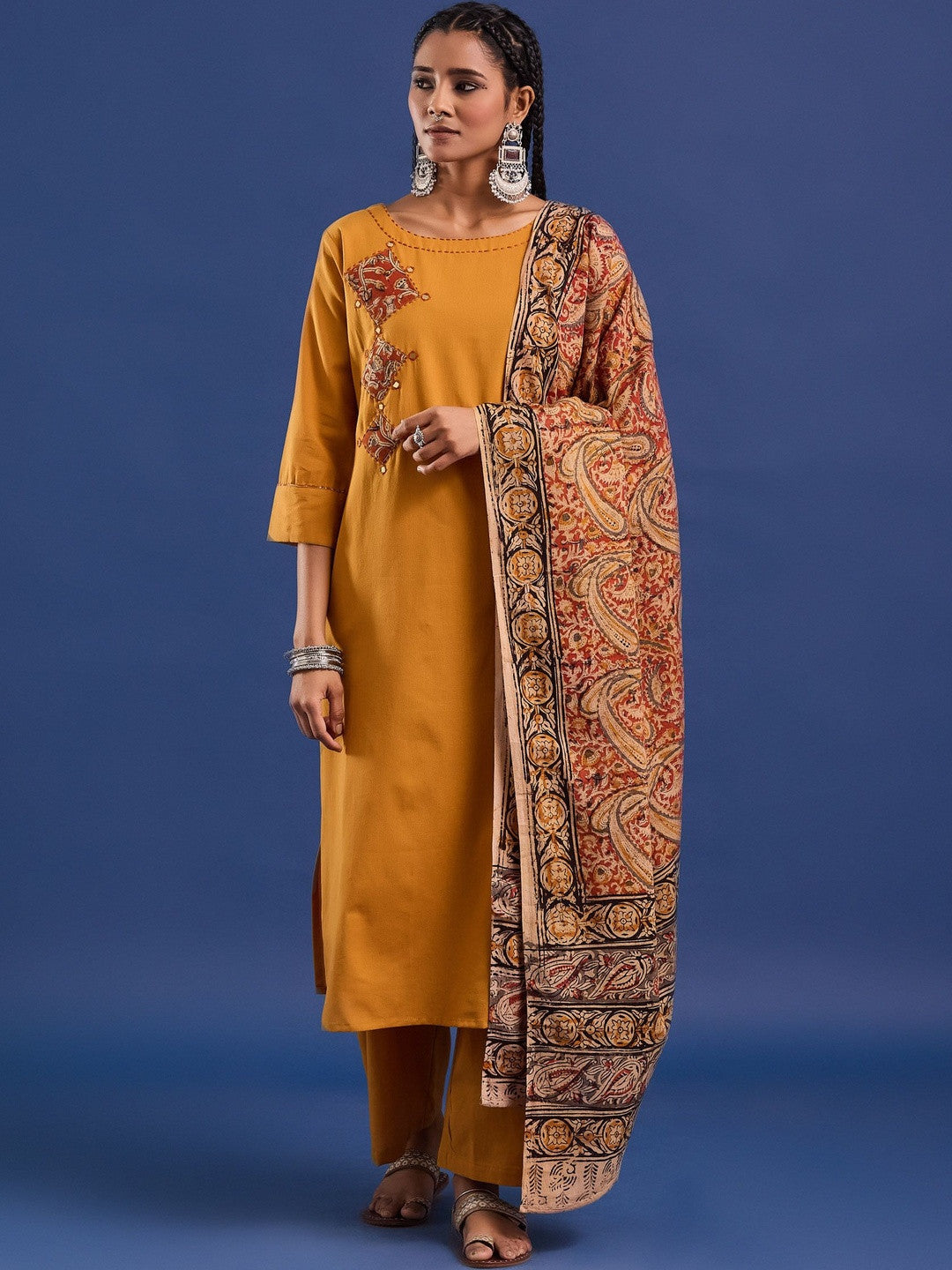VASVI Women Hand Block Printed Pure Cotton Straight Kurta Trousers With Dupatta