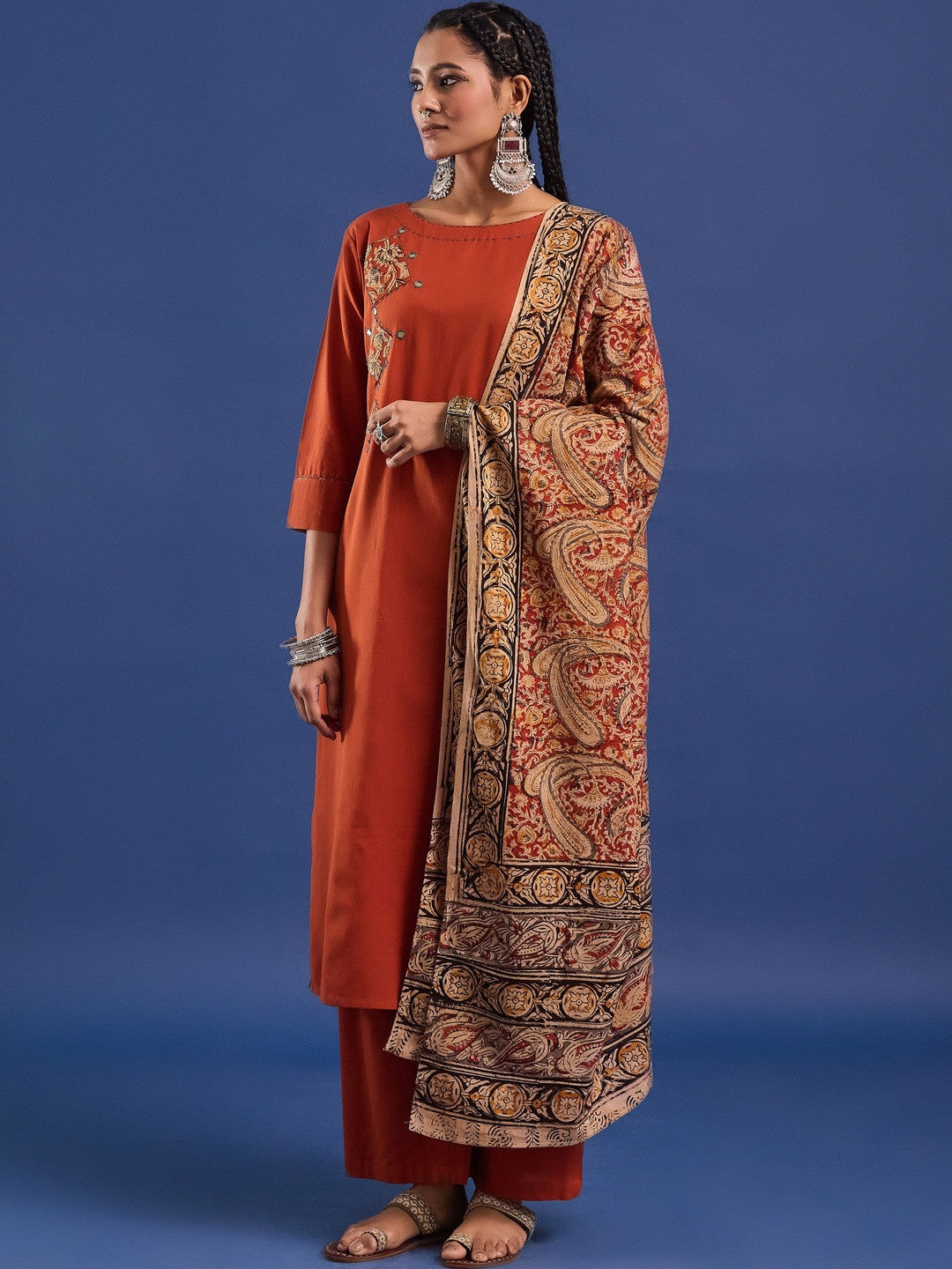 VASVI Women Hand Block Printed Pure Cotton Straight Kurta Trousers With Dupatta